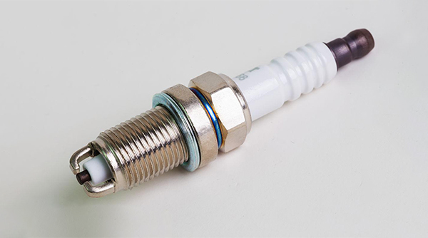 What should we pay attention to when choosing spark plugs for automobiles? Will it affect vehicle fuel consumption?